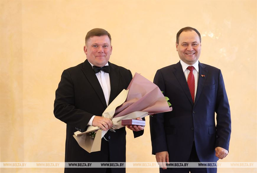 Главный дирижер Президентского оркестра Беларуси Виталий Кульбаков награжден медалью Франциска Скорины