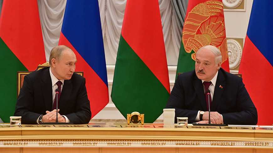 Владимир Путин и Александр Лукашенко Владимир Путин и Александр Лукашенко