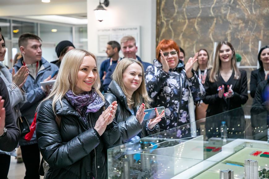 Рассказ о Minsk World многие россияне встретили аплодисментами Рассказ о Minsk World многие россияне встретили аплодисментами