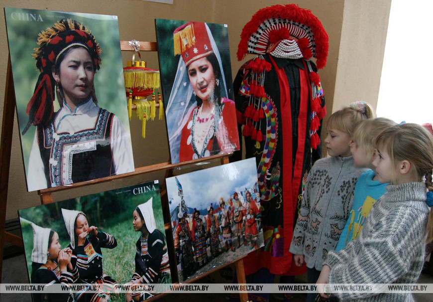 Первый фестиваль творчества молодежи "Беларусь-Китай" в Витебске, 2003 год