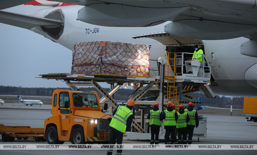 Более 2 тыс. тестов на коронавирус доставили в Беларусь из Китая, 2020 год