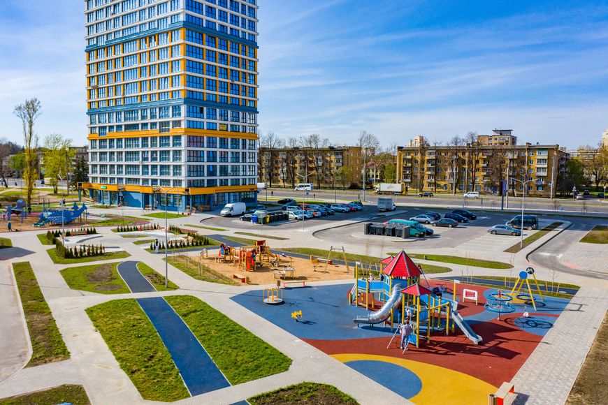 Детская площадка в квартале "Южная Европа"