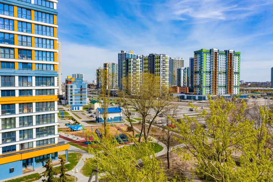 Весна в квартале "Южная Европа"