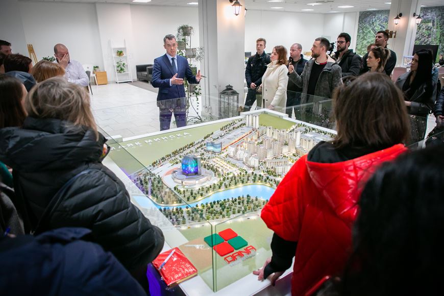 Визит жителей города Москвы в Dana Center и встреча с руководством Визит жителей города Москвы в Dana Center и встреча с руководством