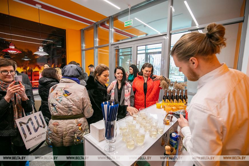 Визит в "Майами" начался с приветственного коктейля! Визит в "Майами" начался с приветственного коктейля!