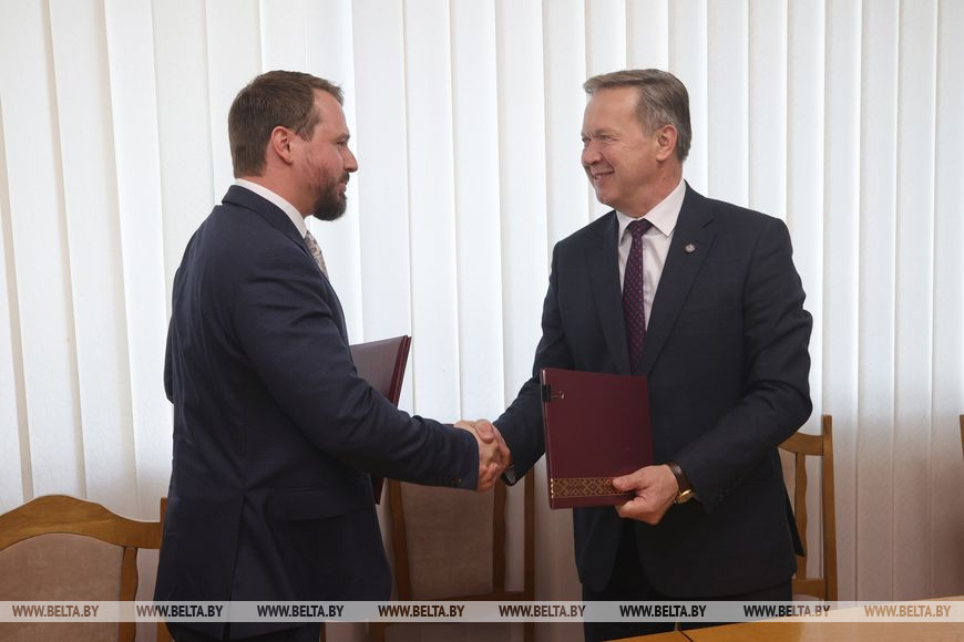 Ректор Гомельского государственного медицинского университета Игорь Стома и ректор Гродненского государственного медицинского университета Игорь Жук Ректор Гомельского государственного медицинского университета Игорь Стома и ректор Гродненского государственного медицинского университета Игорь Жук