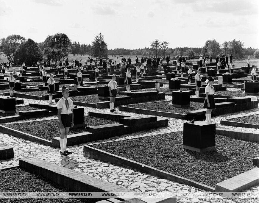 Хатынский мемориал, 1969 год