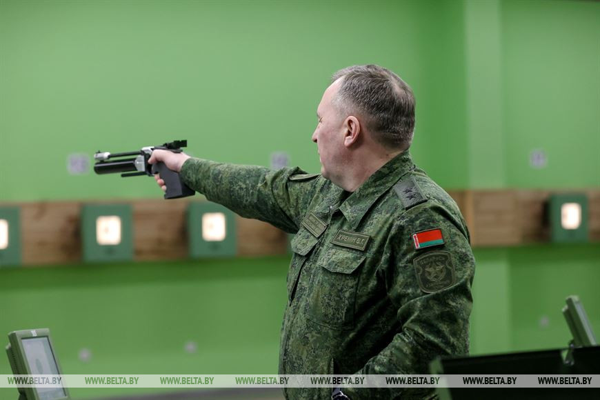 Министр обороны Виктор Хренин