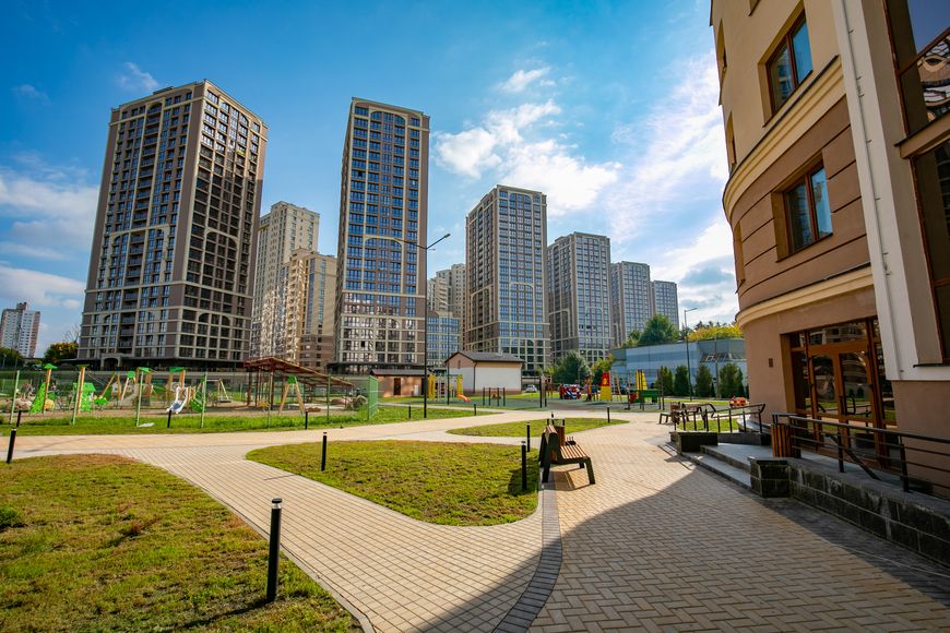 "Парк Челюскинцев". Мир безопасности и красоты для вас и ваших детей!