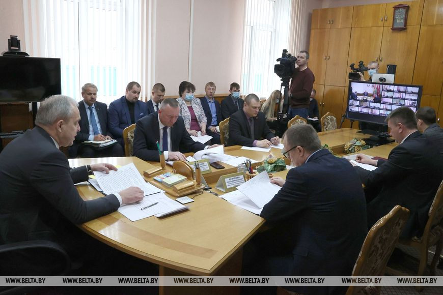 Во время совещания Во время совещания