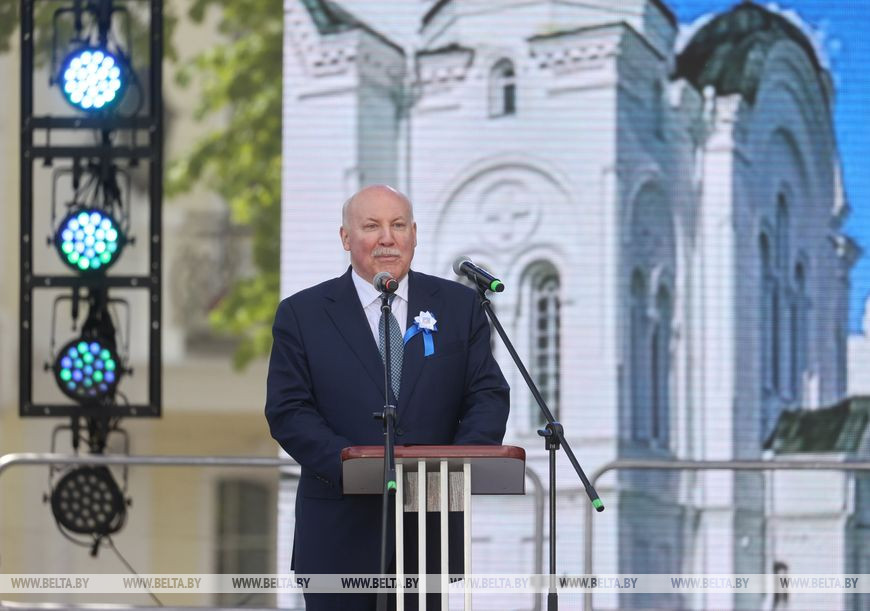 Дмитрий Мезенцев Дмитрий Мезенцев