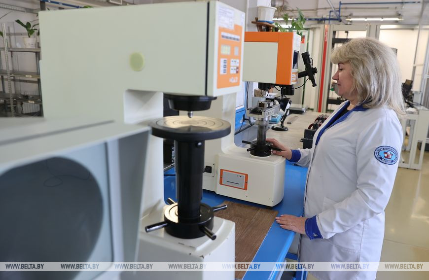 Инженер участка металлографии Светлана Третьякова