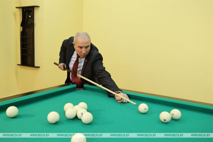 Юрий Караев