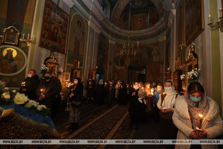 Православные верующие празднуют Сретение Господне в Гродненском Свято-Рождество-Богородичном женском монастыре Православные верующие празднуют Сретение Господне в Гродненском Свято-Рождество-Богородичном женском монастыре