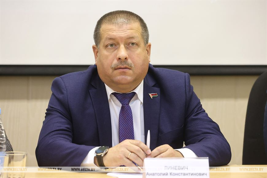 Анатолий Линевич