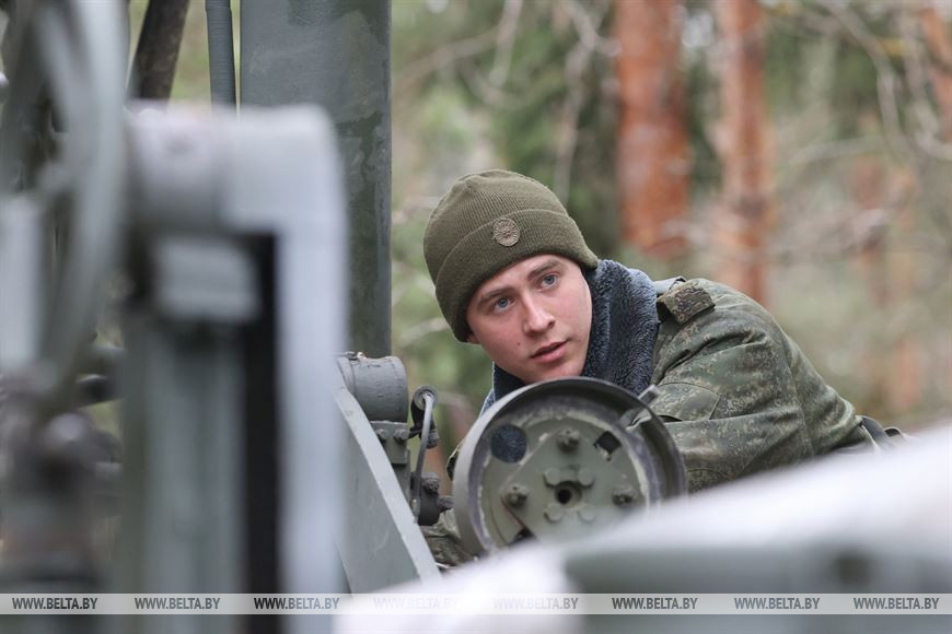 Командир отделения хранения и транспортирования сержант Кирилл Изотов. Командир отделения хранения и транспортирования сержант Кирилл Изотов.