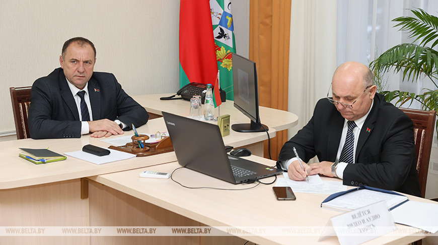 Сергей Бартош во время личного приема граждан Сергей Бартош во время личного приема граждан