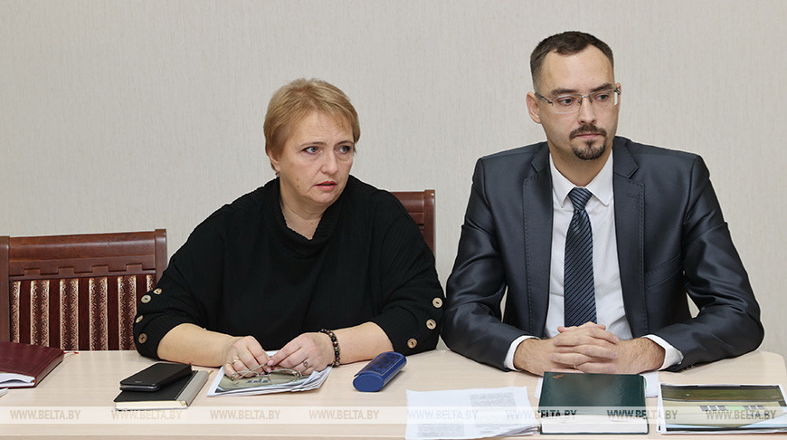 Директор РечицкогоУКС Светлана Рапейко и заместитель Лоевского райисполкома Максим Руссель Директор РечицкогоУКС Светлана Рапейко и заместитель Лоевского райисполкома Максим Руссель