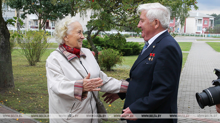 Петр Климук и его одноклассница Ольга Чижаускас