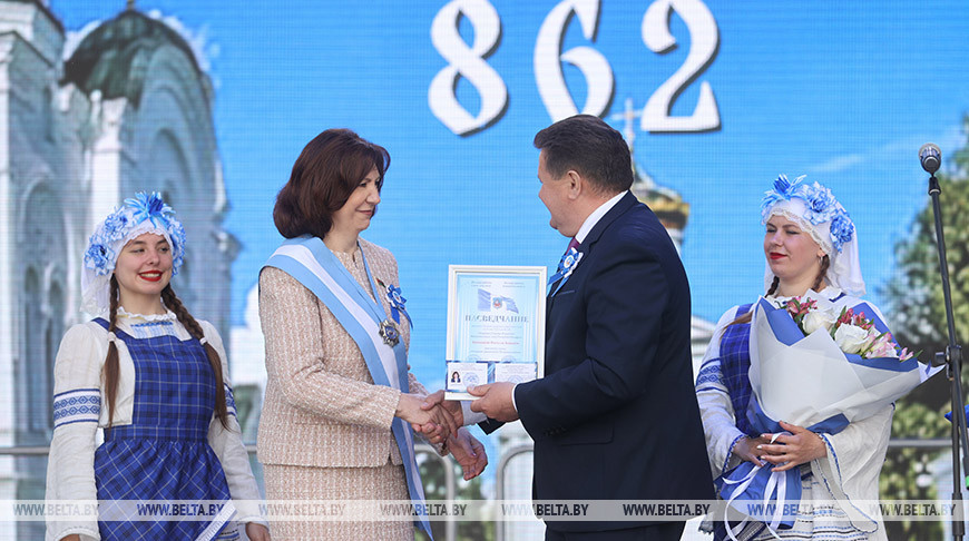 Наталья Кочанова удостоена звания "Почетный гражданин Полоцкого района"