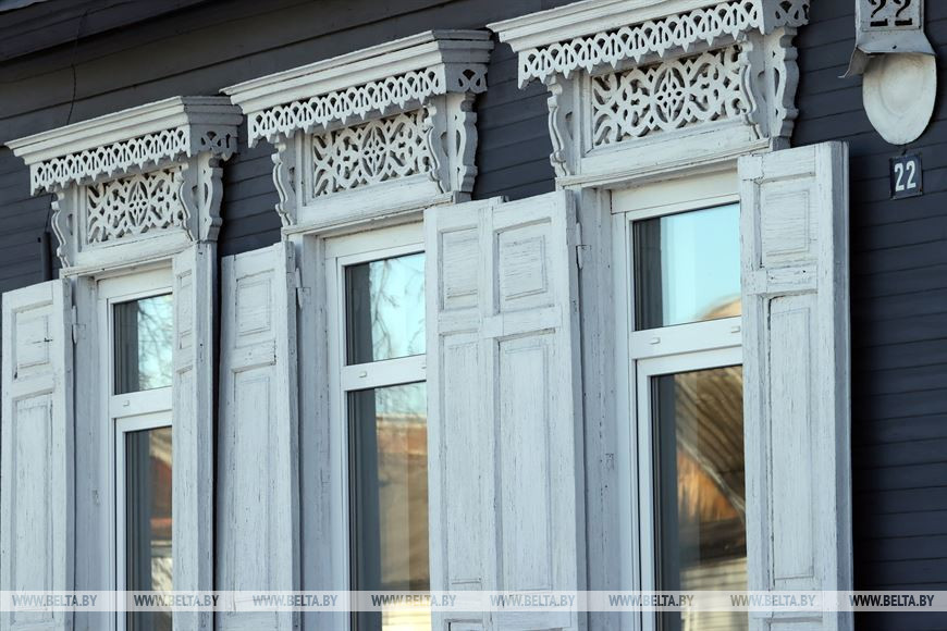 Образцы резных наличников на домах старообрядцев, сохранившиеся до сих пор Образцы резных наличников на домах старообрядцев, сохранившиеся до сих пор