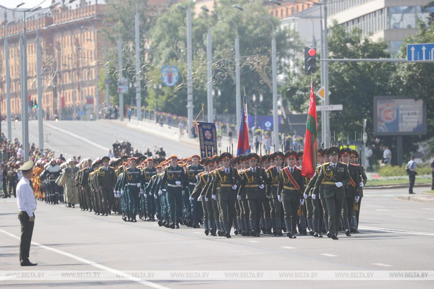 Парад 3 июля минск 2024 парад фото ФОТОФАКТ: В Минске стартовали празднования в честь Дня пожарной службы