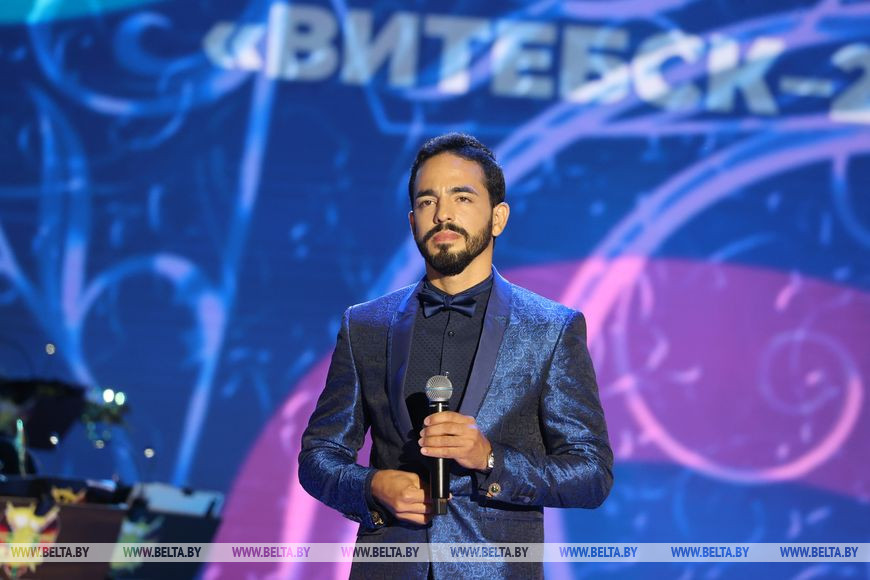 Гала концерт. Маша мнджоян биография. Певица на подпевках на славянском базаре в витебске белоруссии2011. Концерт. Славянский базар в витебске конкурс молодых исполнителей.