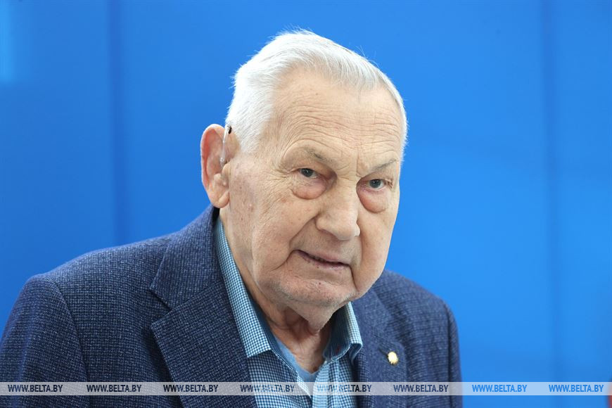 Александр Медведь Александр Медведь