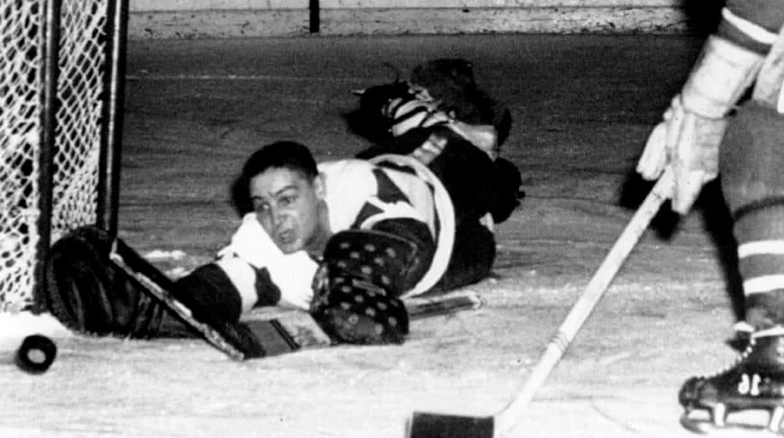 НХЛ вратарь без маски 1974 год