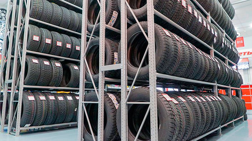 В магазинах 