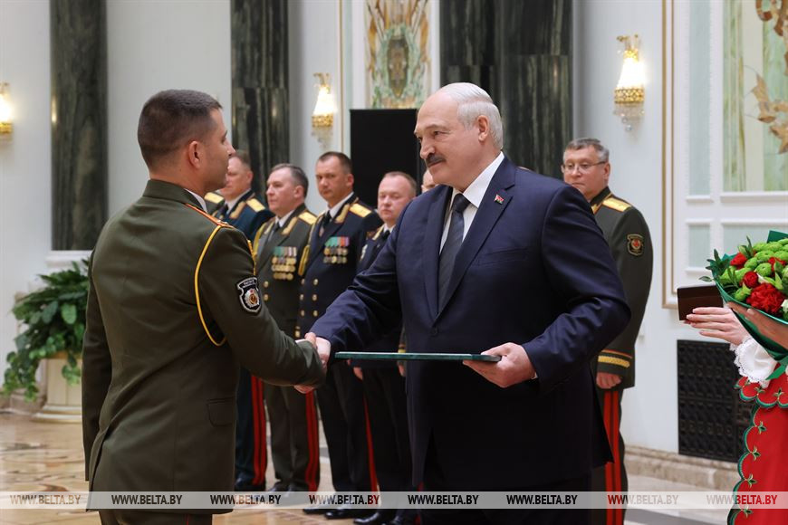 Благодарность Президента объявлена Александру Корнелюку Благодарность Президента объявлена Александру Корнелюку