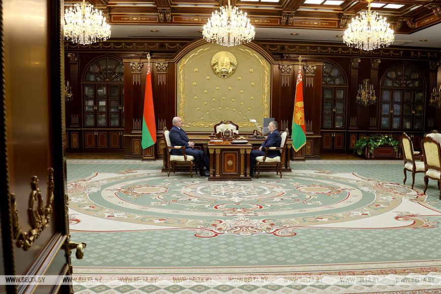 Александр Лукашенко и Валентин Сукало Александр Лукашенко и Валентин Сукало