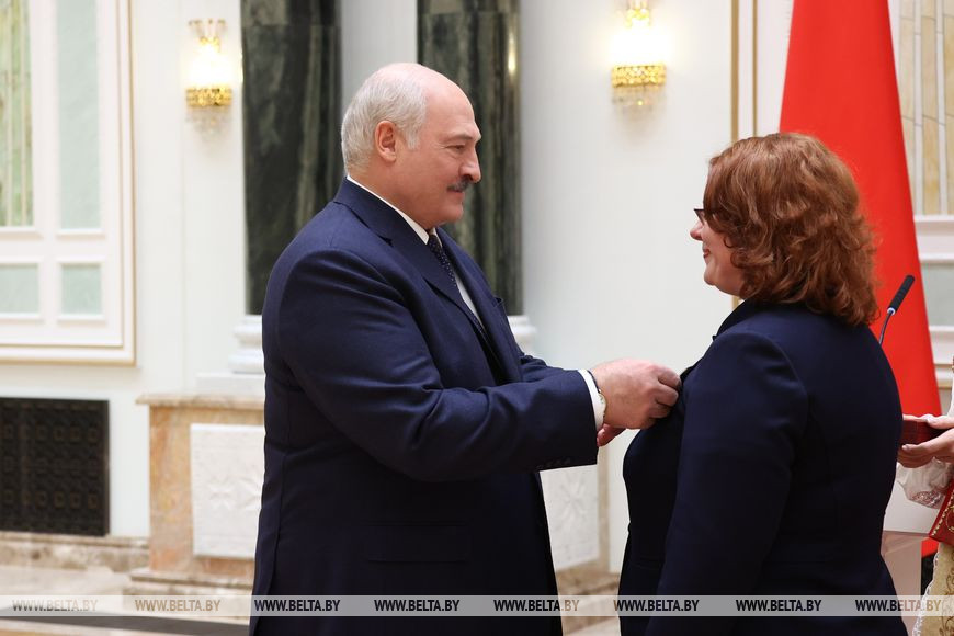 Судья Верховного Суда Татьяна Протащик награждена медалью "За трудовые заслуги" Судья Верховного Суда Татьяна Протащик награждена медалью "За трудовые заслуги"