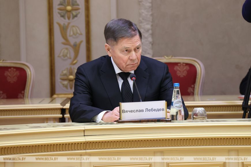 Вячеслав Лебедев Вячеслав Лебедев