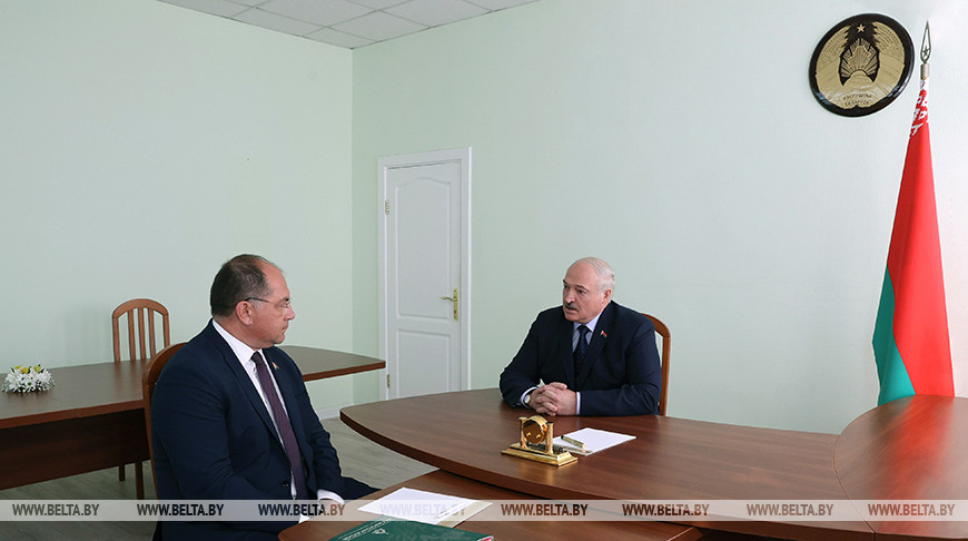 Иван Головатый и Александр Лукашенко Иван Головатый и Александр Лукашенко
