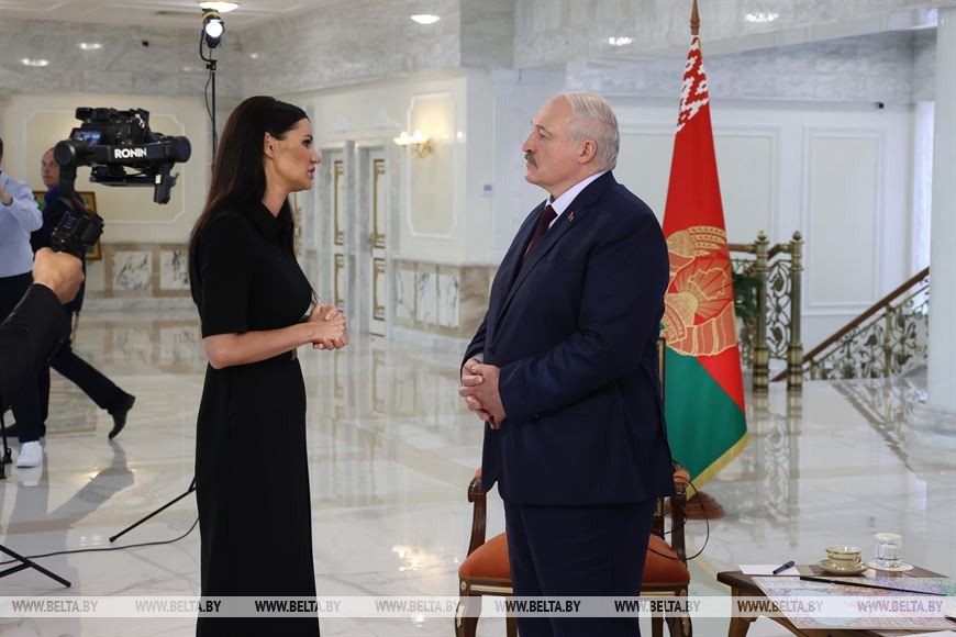 Диана Панченко и Александр Лукашенко Диана Панченко и Александр Лукашенко