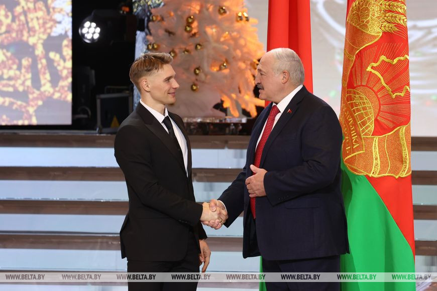 Спецпремия "Белорусский спортивный Олимп" присуждена капитану национальной команды по биатлону, мастеру спорта международного класса Антону Смольскому