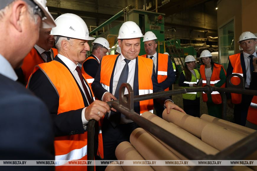 Роман Головченко во время визита на "Кондопожский ЦБК" Роман Головченко во время визита на "Кондопожский ЦБК"