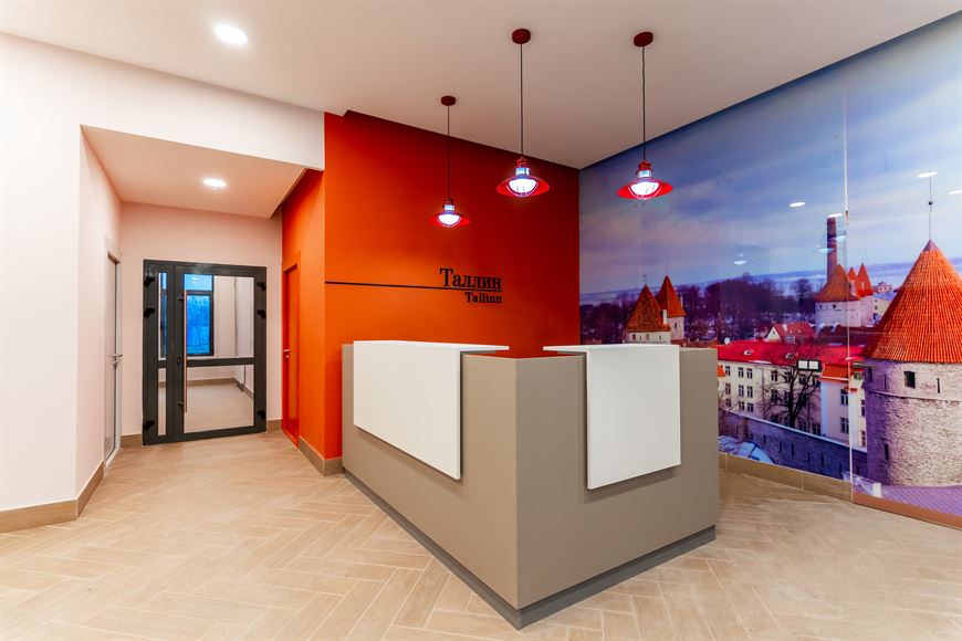 <center><b><i>Гостеприимное дизайнерское лобби дома "Таллин" </b></i></center> <center><b><i>Гостеприимное дизайнерское лобби дома "Таллин" </b></i></center>