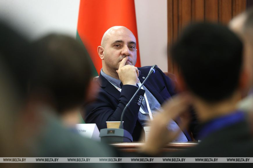 Ваан Овсепян Ваан Овсепян