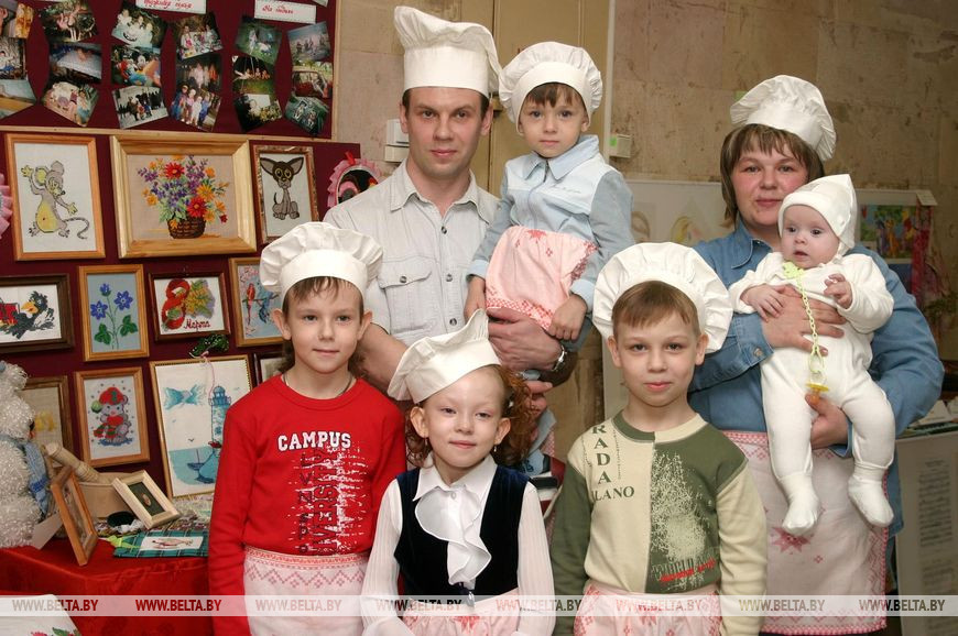 Семья Василия и Ирэны Васильевых, г.Гродно, 2005 год