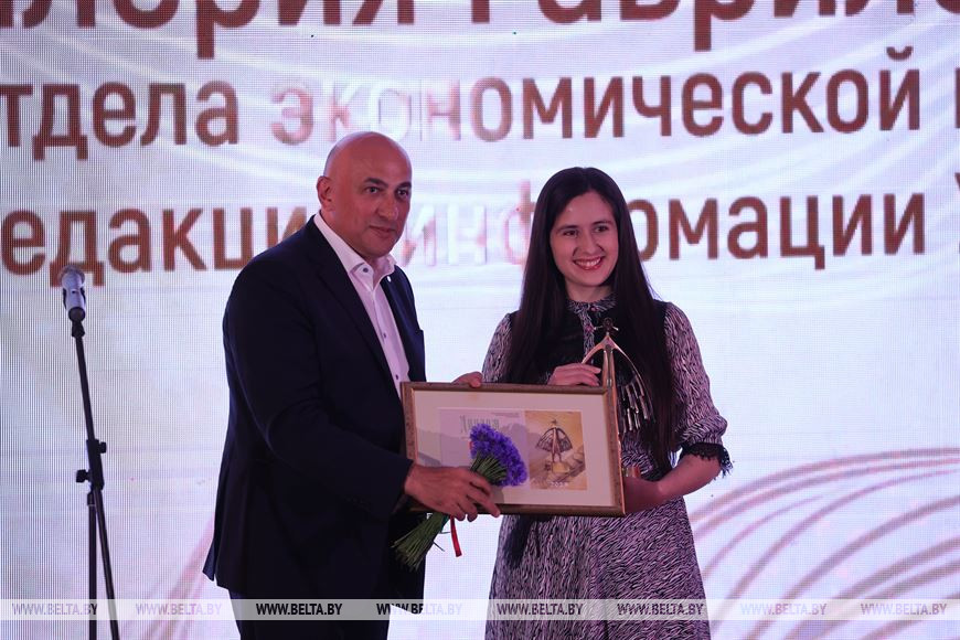 Во время награждения Валерии Гавриловой