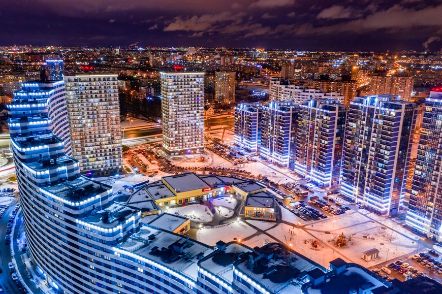 Ночная романтика в квартале "Эмиратс" Ночная романтика в квартале "Эмиратс"