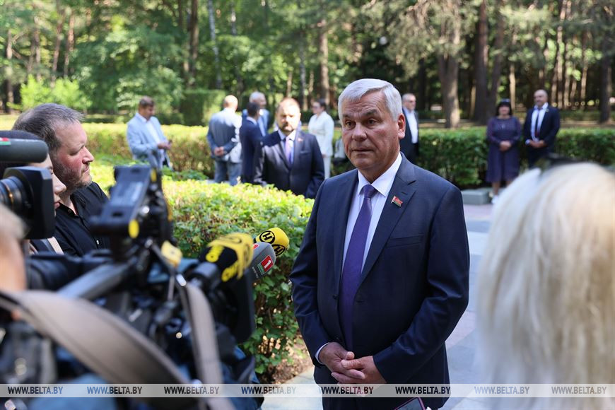 Владимир Андрейченко