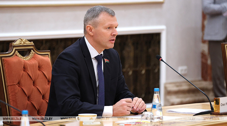 Олег Романов