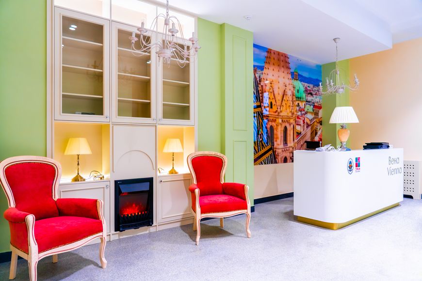 Атмосфера роскоши царит в дизайнерском лобби дома "Вена" Атмосфера роскоши царит в дизайнерском лобби дома "Вена"