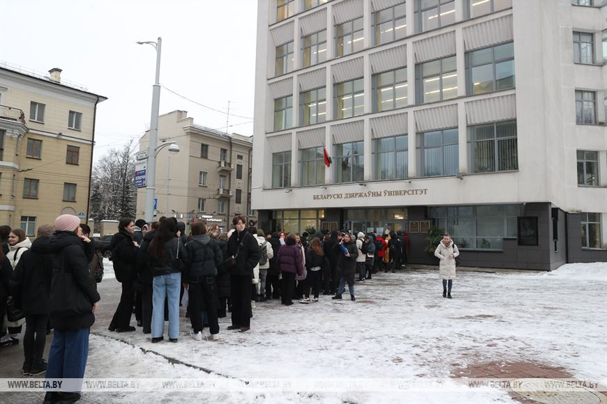 Перед проведением репетиционного ЦЭ в Минске. Фото из архива