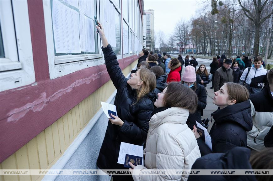 Перед проведением репетиционного ЦЭ в Бресте. Фото из архива