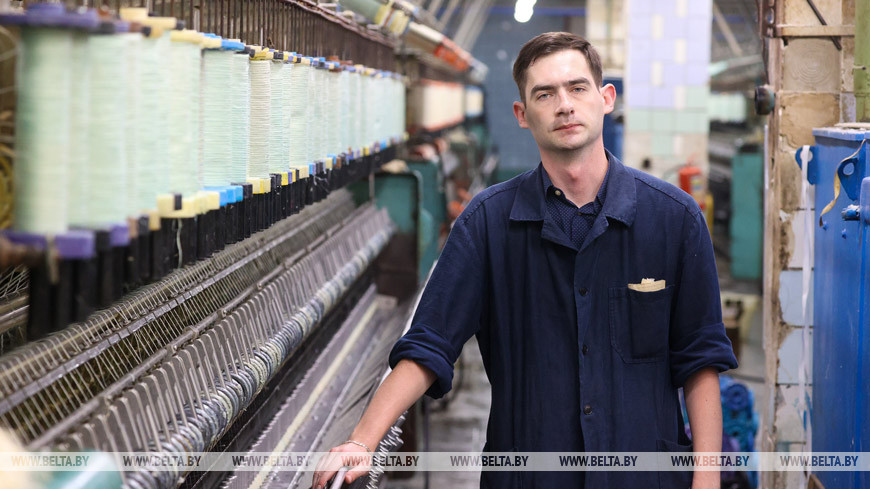 Мастер прядильного производства на фабрике №3 Владислав Орловский