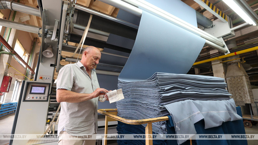 Директор отделочной фабрики Юрий Орловский